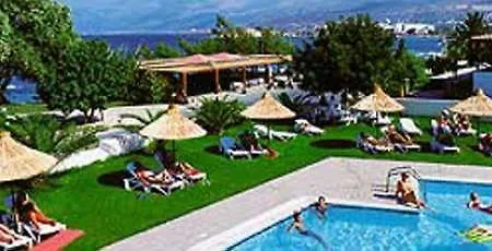Maris Resort