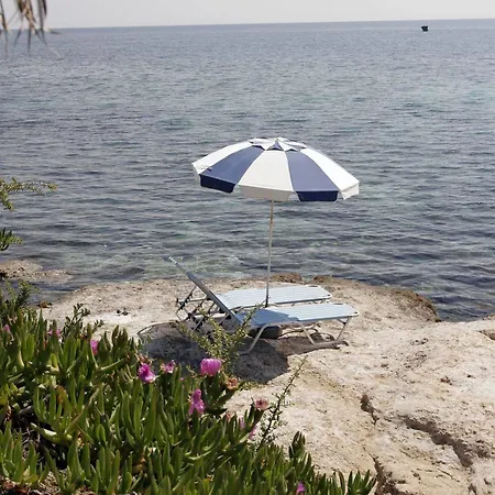 Maris Resort