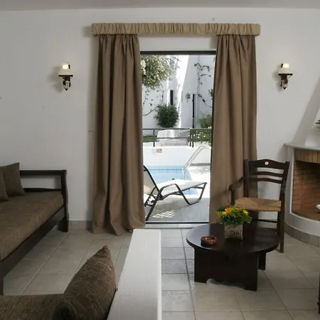 度假村 赫索尼索斯马里斯酒店 4*