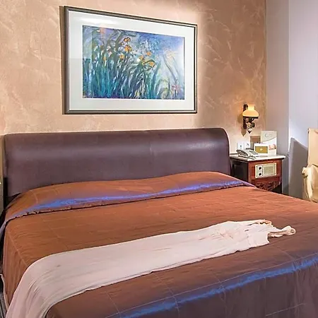 Maris Resort 4*