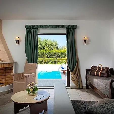 Maris Resort 4*